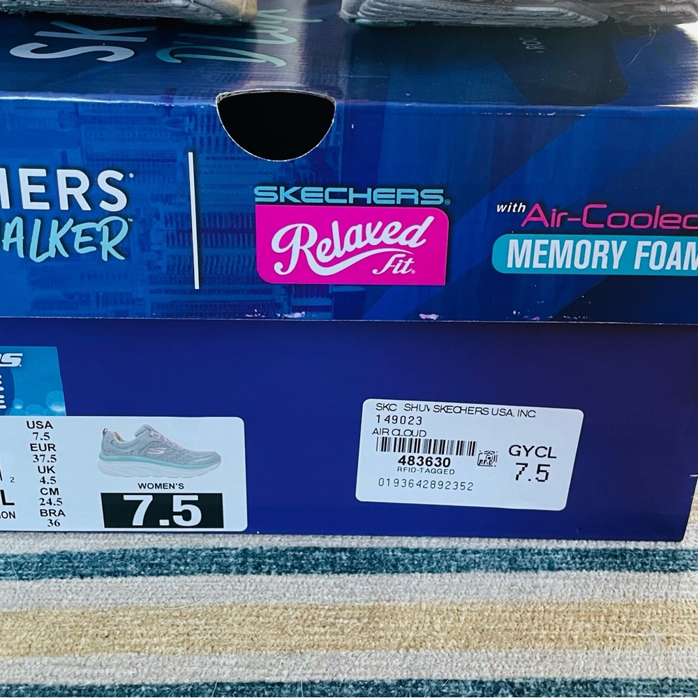Skechers Deluxe Walkers shoes with memory foam women’s 7.5 - Picture 5 of 7